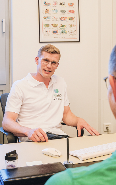  Dr. Julian Büscher im Gespräch